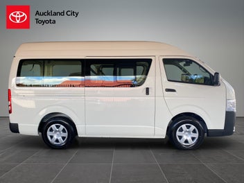 Toyota Hiace 2025 photo 3