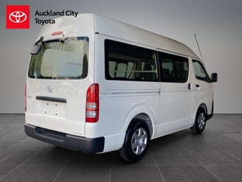 Toyota Hiace 2025 photo 4