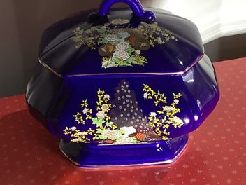 Listing 4 of 15 for Vintage Cute Japanese Bowl with lid