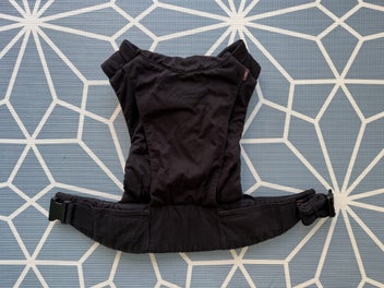 Listing 4 of 5 for Mountain Buggy Juno Baby Carrier – Black – Great Condition w Newborn Insert