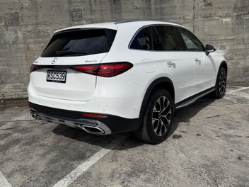 Mercedes-Benz Glc 350E 2026 photo 4