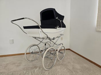 Listing 2 of 20 for Silver Cross Baby Carriage 1980