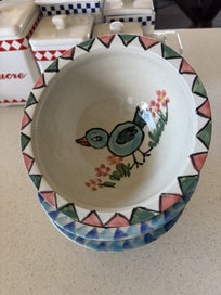 Listing 3 of 4 for 3 OF THE CUTEST POTTERY BOWLS FEATURING A BIRD !