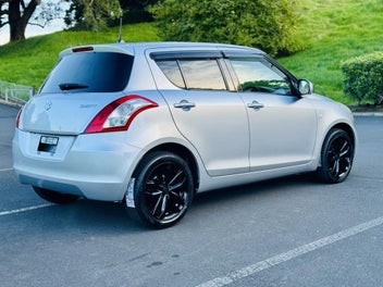 Suzuki Swift 2013 photo 3