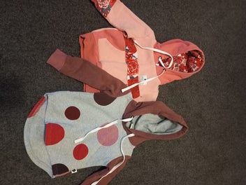 Listing 2 of 3 for Kissed by Radicool Hoodies x2 size1-2