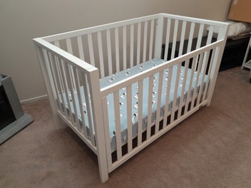 Listing 3 of 4 for Baby cot and mattress.