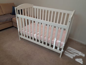 Listing 3 of 5 for Baby cot and mattress.