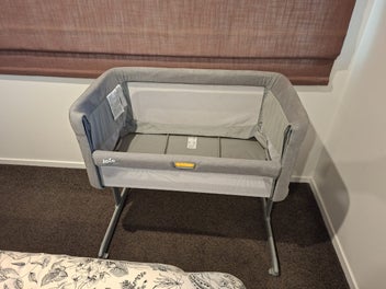 Listing 7 of 8 for Joie Co-Sleeper