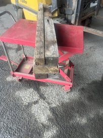 Listing 9 of 20 for 6.03 LM Puriri Timber – Mixed Sizes