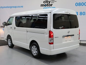 Toyota Hiace 2025 photo 3