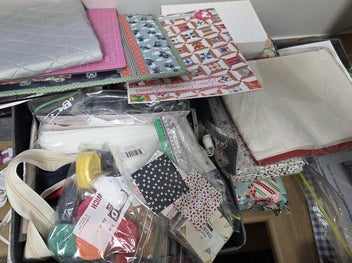 Listing 6 of 8 for NEW Husqvarna Brilliance 75Q Sewing & Quilting Machine