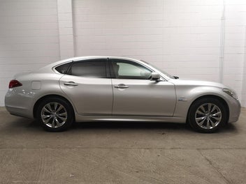 Nissan Fuga 2014 photo 4
