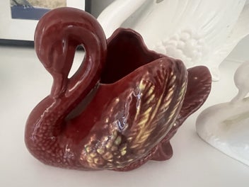 Listing 2 of 5 for Trickle glaze swan NOT Crown Lynn