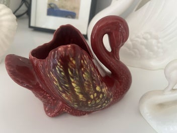 Listing 3 of 5 for Trickle glaze swan NOT Crown Lynn