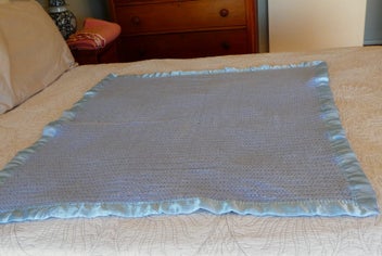 Listing 4 of 5 for (vgc) SOFT AUSTRALIAN 100% WOOL Bassinet blanket (blue) AIRCELL