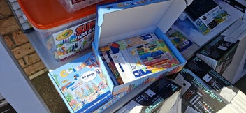 Listing 9 of 14 for Bulk Art supplies