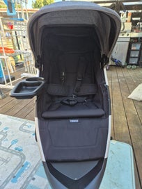 Listing 3 of 14 for Thule Spring Pram