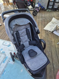 Listing 2 of 14 for Thule Spring Pram