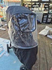 Listing 11 of 14 for Thule Spring Pram