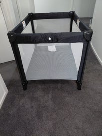 Listing 2 of 7 for Portable Baby Cot