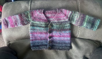 Listing 4 of 4 for NEW knitted baby set