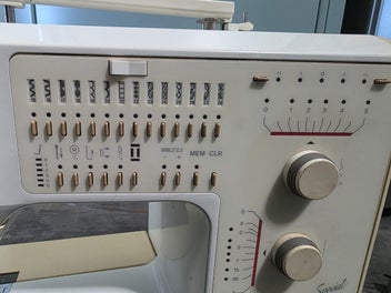 Listing 2 of 7 for Bernina 1080 Special Computer Sewing Machine