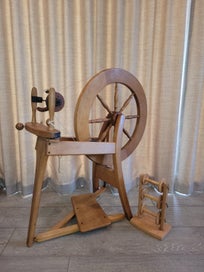 Listing 2 of 2 for Ashford Traditional Spinning Wheel