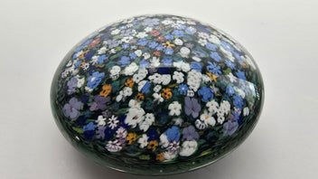 Listing 4 of 7 for LARGE Peter Raos Monet Paperweight - $1 Reserve