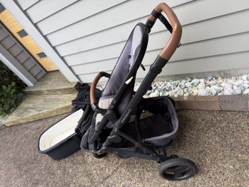 Listing 6 of 11 for Edwards & Co Oscar MX Pram + Very Clean Bassinet | Great Travel System