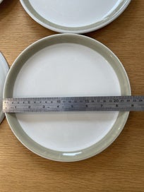 Listing 3 of 4 for 9x Crown Lynn dinner plates fab condition