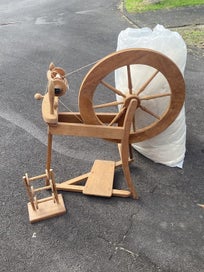 Listing 6 of 6 for Spinning wheel