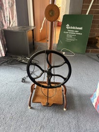 Listing 2 of 4 for Spinning wheels and 2 bags of knitting and spinning gear