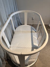 Listing 5 of 6 for Kaylula Sova Clear Cot