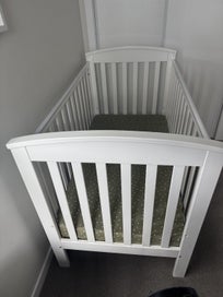 Listing 2 of 4 for Babyhood Baby Cot and mattress, mattress protector, bedsheets pickup whenuapai