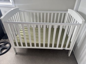 Listing 3 of 4 for Babyhood Baby Cot and mattress, mattress protector, bedsheets pickup whenuapai