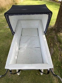 Listing 4 of 9 for Silver cross Pram