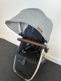 Listing 4 of 10 for UPPAbaby VISTA Rumble Seat V2 – Great Condition + Rain Shield & Mosquito Nets