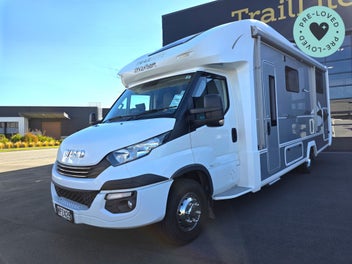 2019 TrailLite 700x Slideout Series Landmark Sl...