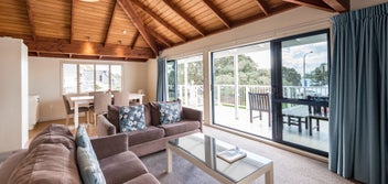 Listing 8 of 13 for Apartment Pahia Waterfront sleeps up to 6