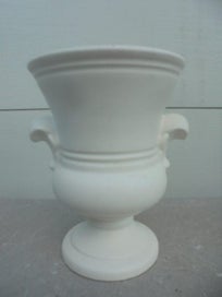 Listing 3 of 7 for -+-+- CROWN LYNN VASE +-+-
