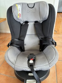 Listing 6 of 15 for Mountain Buggy Safe Rotate Car Seat ISOFIX ONLY
