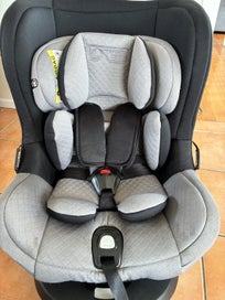 Listing 8 of 15 for Mountain Buggy Safe Rotate Car Seat ISOFIX ONLY