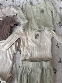 Listing 4 of 4 for Premature /tiny baby clothing