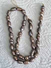 Listing 2 of 2 for Pearl strand dyed bronze