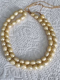 Listing 3 of 3 for Pearl strand - dyed lemon