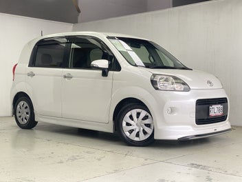 Toyota Porte 2013 photo 4