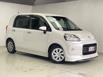 Toyota Porte 2013 photo 5
