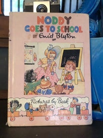Listing 8 of 8 for Noddy Hardcover Books x 5