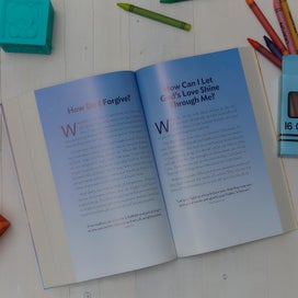 Listing 7 of 10 for NKJV, Children's Outreach Bible, Softcover, Comfort Print: Holy Bible