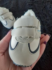 Listing 2 of 5 for Seed size 3 baby shoes BNWOT